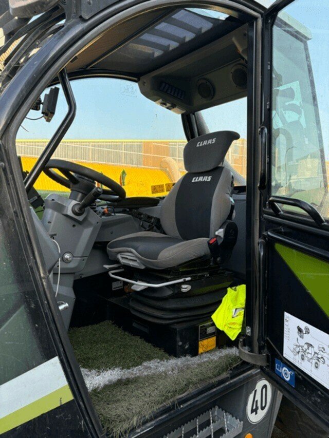 Teleskoplader typu CLAAS SCORPION 746 VPWR S5 TRADITION, Gebrauchtmaschine v Feurs (Obrázek 5)