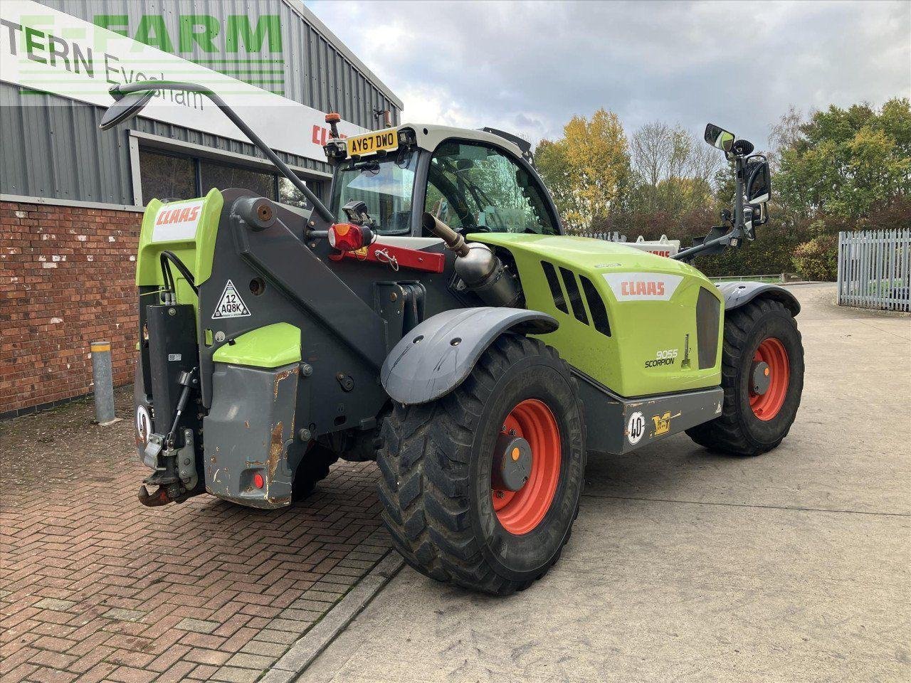Teleskoplader of the type CLAAS SCORPION 9055, Gebrauchtmaschine in HARVINGTON, EVESHAM (Picture 7)