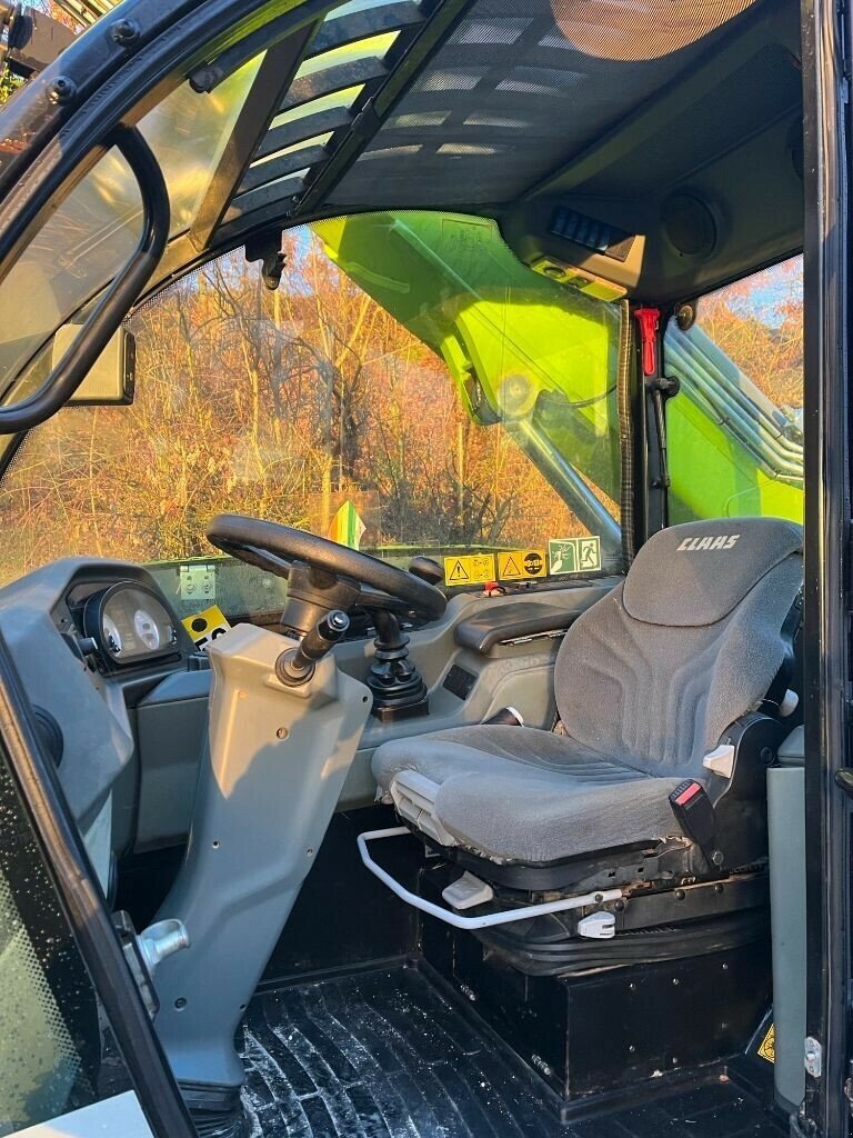 Teleskoplader типа CLAAS SCORPION1033 VARIPOWER T4F, Gebrauchtmaschine в SAINT ANDIOL (Фотография 7)