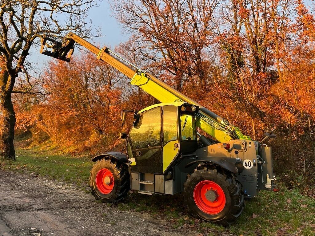 Teleskoplader типа CLAAS SCORPION1033 VARIPOWER T4F, Gebrauchtmaschine в SAINT ANDIOL (Фотография 6)