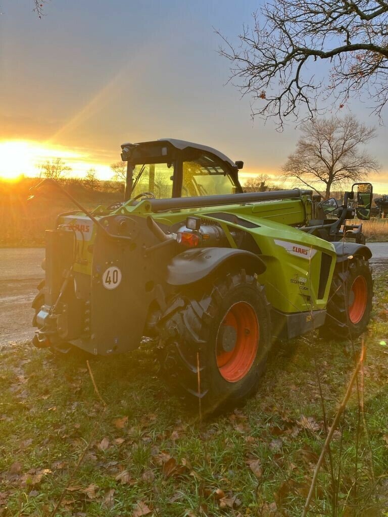 Teleskoplader типа CLAAS SCORPION1033 VARIPOWER T4F, Gebrauchtmaschine в SAINT ANDIOL (Фотография 3)