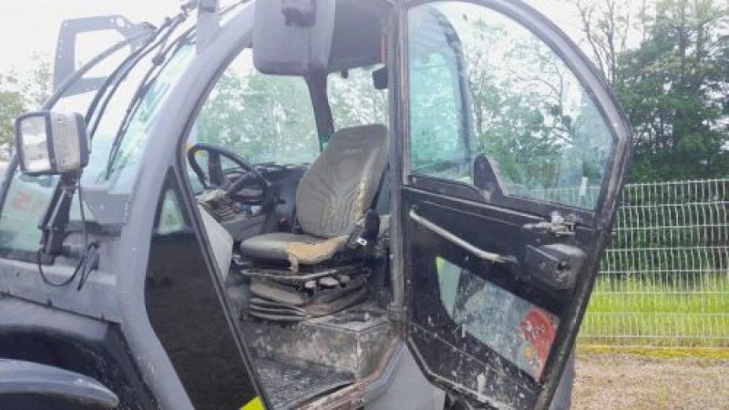 Teleskoplader tip CLAAS SCORPION7055, Gebrauchtmaschine in RUPT (Poză 3)