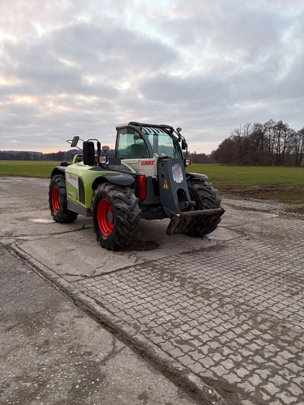 Teleskoplader a típus CLAAS Teleskoplader, Gebrauchtmaschine ekkor: Leutershausen (Kép 5)