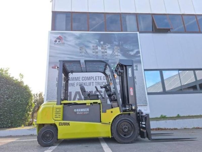 Teleskoplader типа Clark GEX40, Gebrauchtmaschine в senlis (Фотография 7)