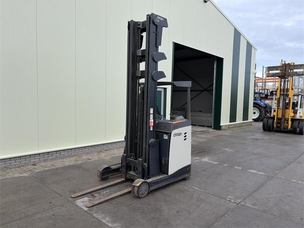 Teleskoplader des Typs Crown Heftruck ESR 5240-14 Reachtruck, Gebrauchtmaschine in Bant (Bild 3)