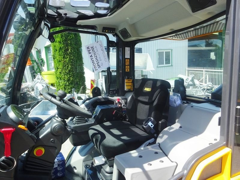 Teleskoplader des Typs DIECI Agri Pivot T 60 Knick-Teleskoplader, Neumaschine in St. Marienkirchen (Bild 11)