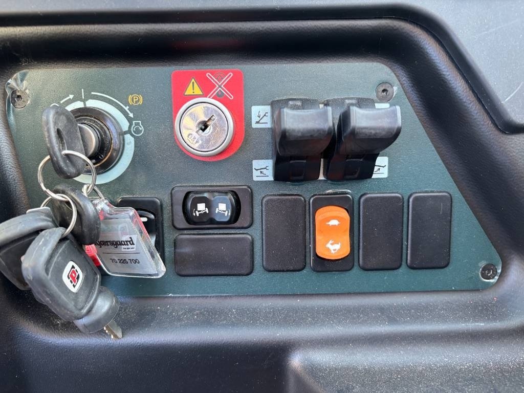 Teleskoplader от тип DIECI Icarus 40.17, Gebrauchtmaschine в Brønderslev (Снимка 17)