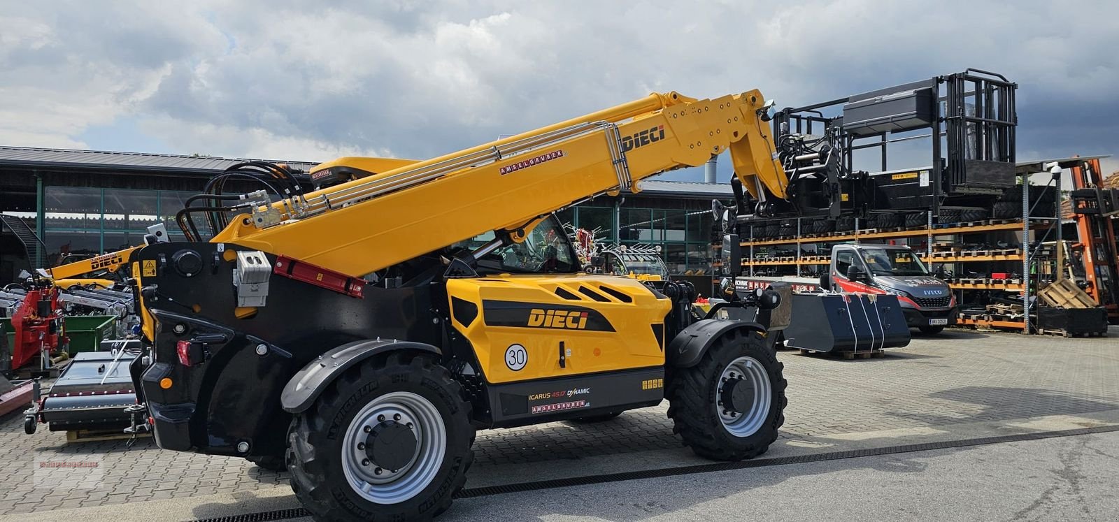 Teleskoplader of the type DIECI Icarus 45.17 Dynamic GD mit Arbeitskorb schwenk+, Gebrauchtmaschine in Tarsdorf (Picture 2)