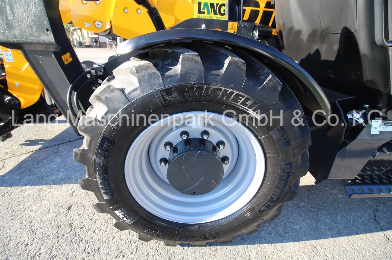 Teleskoplader of the type DIECI Icarus 45.17 Dynamic, Neumaschine in Petting (Picture 12)