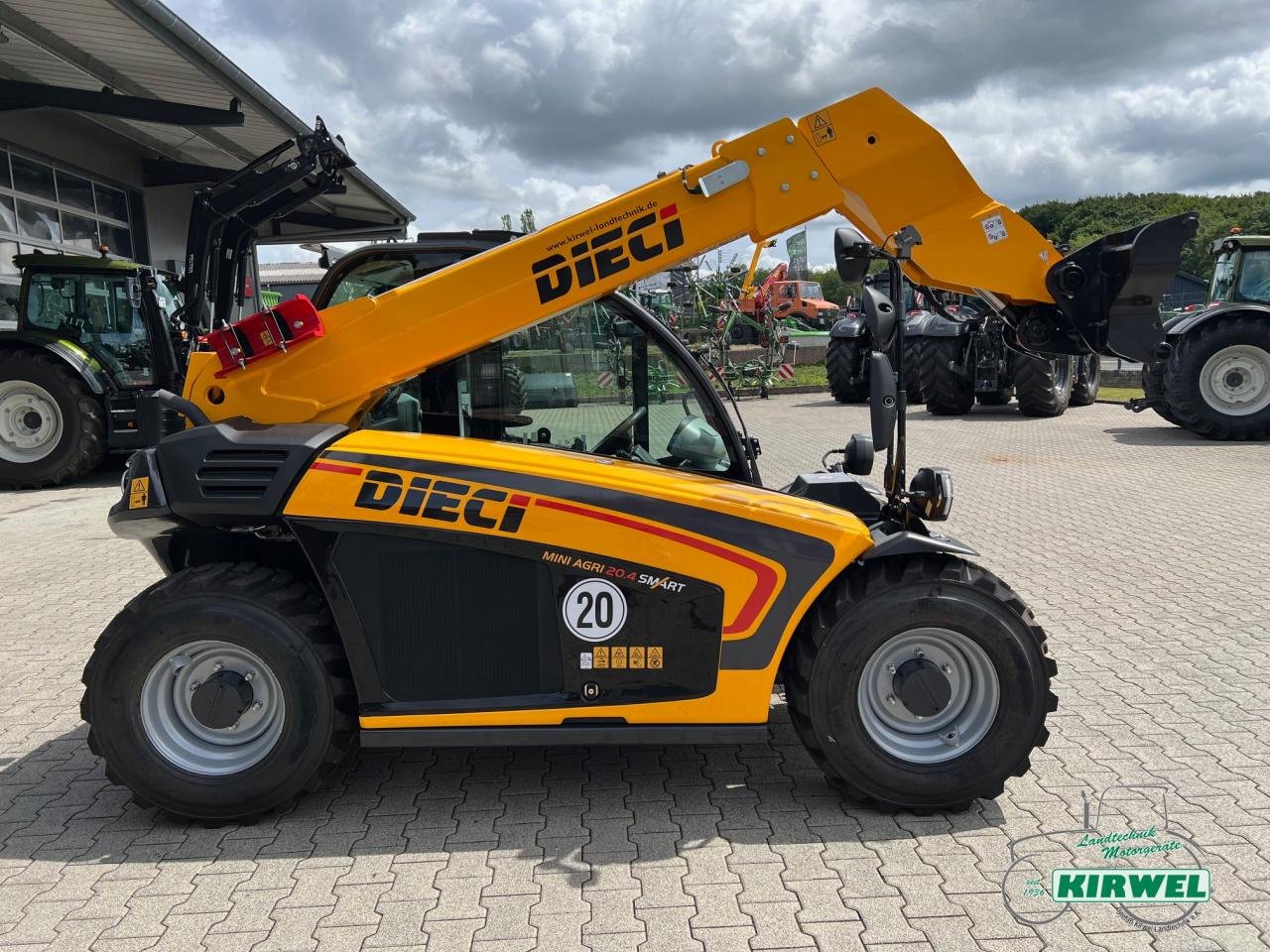 Teleskoplader des Typs DIECI Mini Agri 20.4 Smart, Neumaschine in Blankenheim (Bild 3)