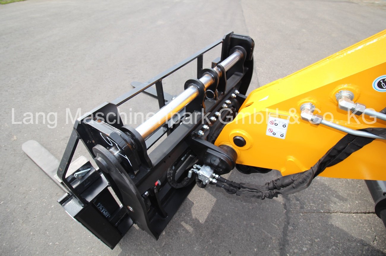 Teleskoplader des Typs DIECI Zeus 40.13, Neumaschine in Petting (Bild 11)