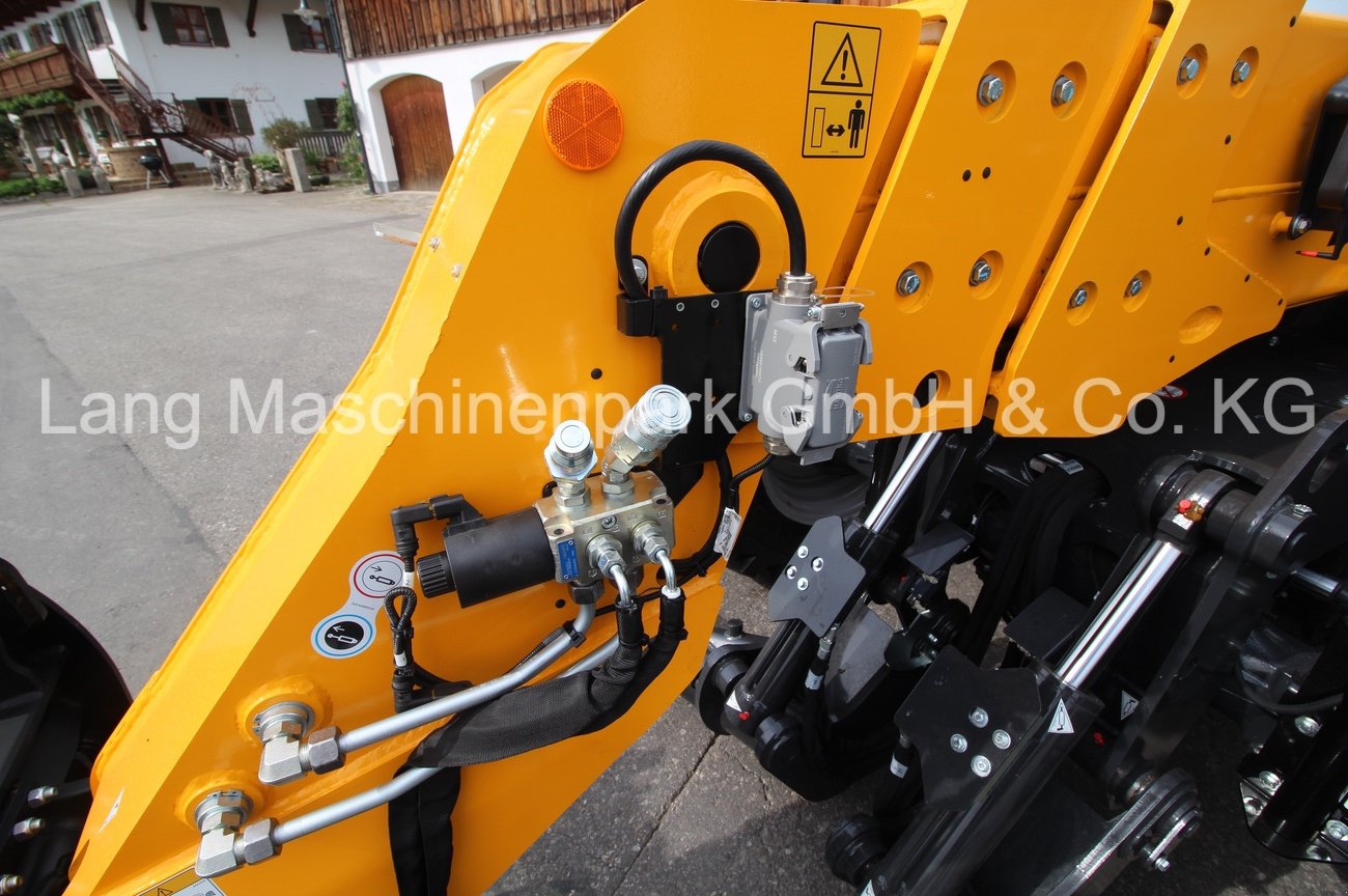 Teleskoplader des Typs DIECI Zeus 40.13, Neumaschine in Petting (Bild 12)