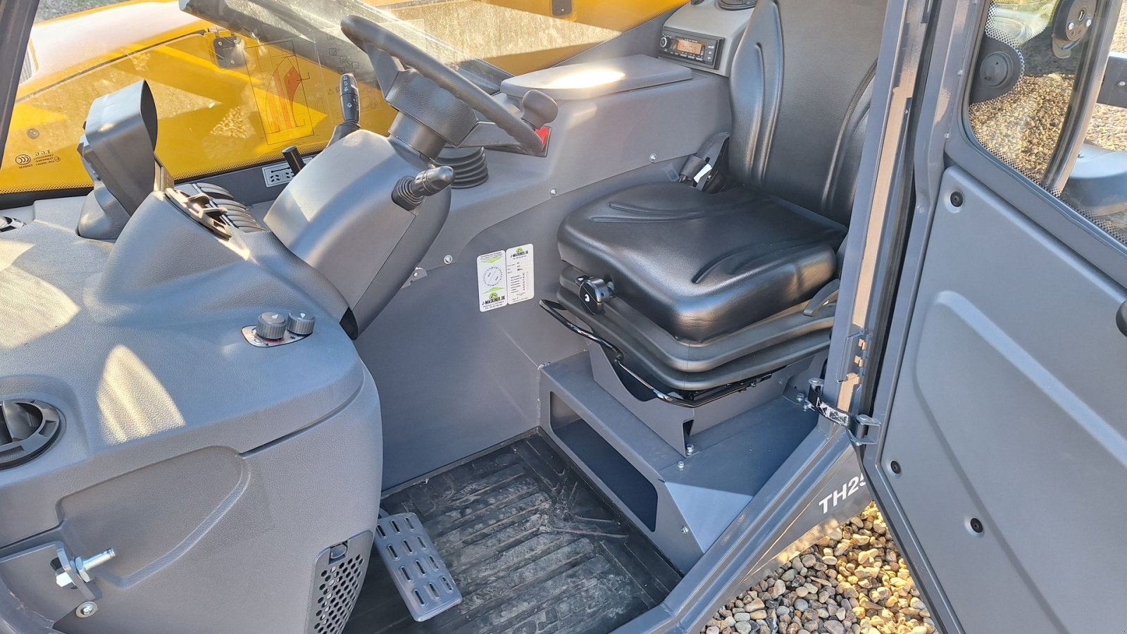 Teleskoplader of the type Eurotrac TH25.6 Fabrks ny, Gebrauchtmaschine in Rødekro (Picture 13)