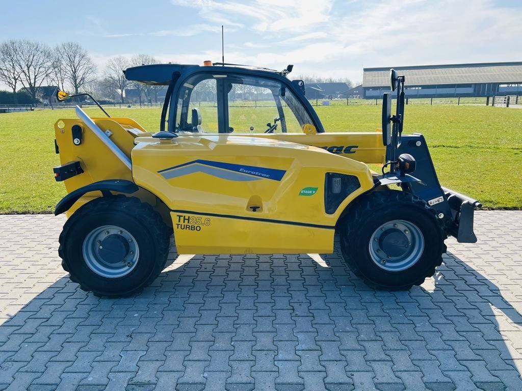 Teleskoplader des Typs Eurotrac TH25.6, Neumaschine in Coevorden (Bild 4)