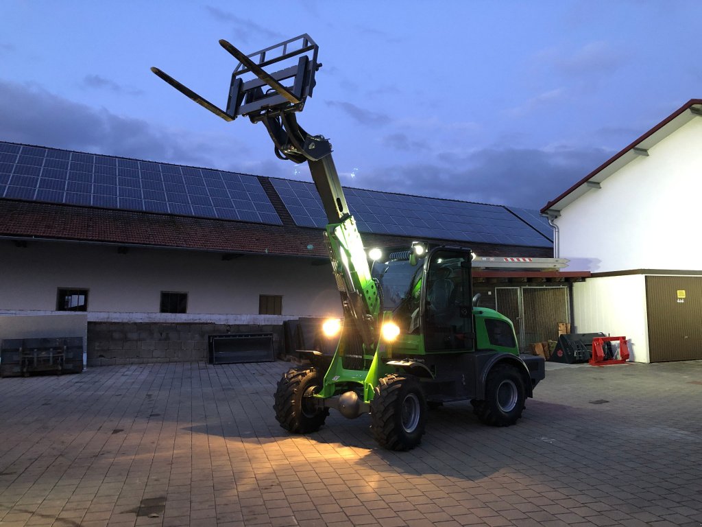 Teleskoplader of the type Everun ER1500F, Neumaschine in Rennertshofen (Picture 12)