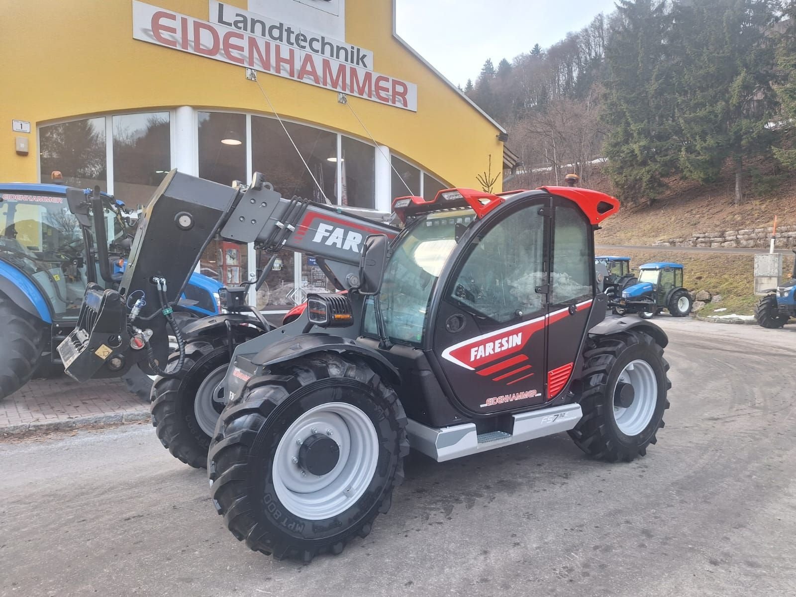 Teleskoplader des Typs Faresin FS 7.32C Performance, Vorführmaschine in Burgkirchen (Bild 1)