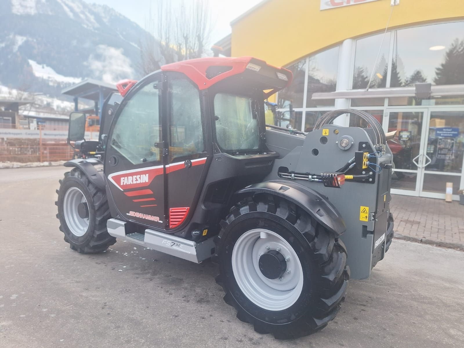 Teleskoplader des Typs Faresin FS 7.32C Performance, Vorführmaschine in Burgkirchen (Bild 4)