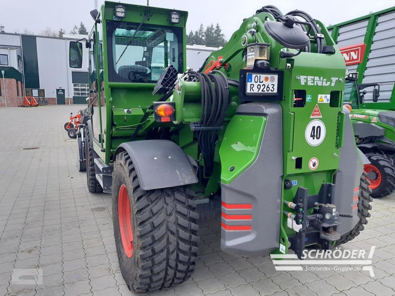 Teleskoplader des Typs Fendt CARGO T 955, Neumaschine in Hemmoor (Bild 4)