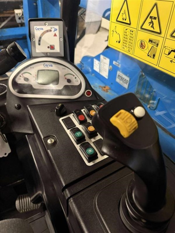 Teleskoplader от тип Genie GTH-2506 Skuffe og pallegaffel, Gebrauchtmaschine в Ølen (Снимка 10)