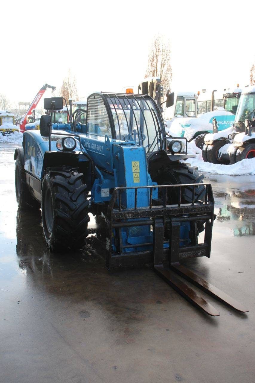 Teleskoplader van het type Genie GTH-3007, Gebrauchtmaschine in Antwerpen (Foto 7)