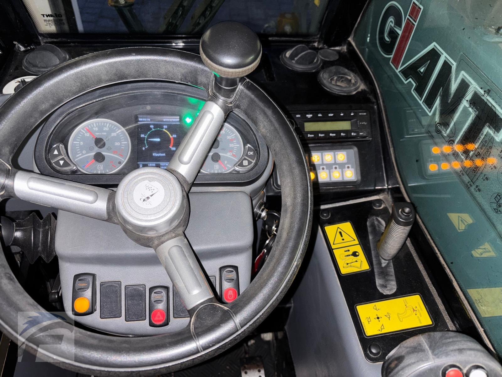 Teleskoplader del tipo GiANT 4548 Tendo, Gebrauchtmaschine en Kiens / Südtirol (Imagen 6)