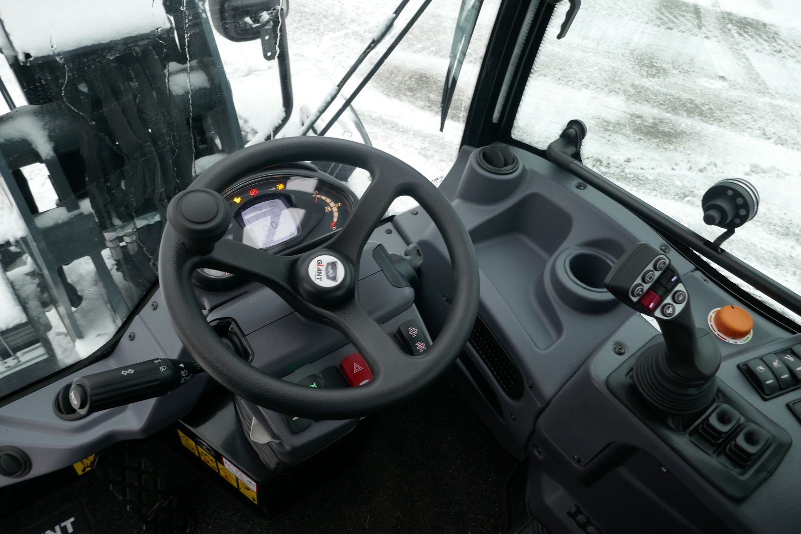 Teleskoplader от тип GiANT G 5000 Tele, Gebrauchtmaschine в Villach (Снимка 7)