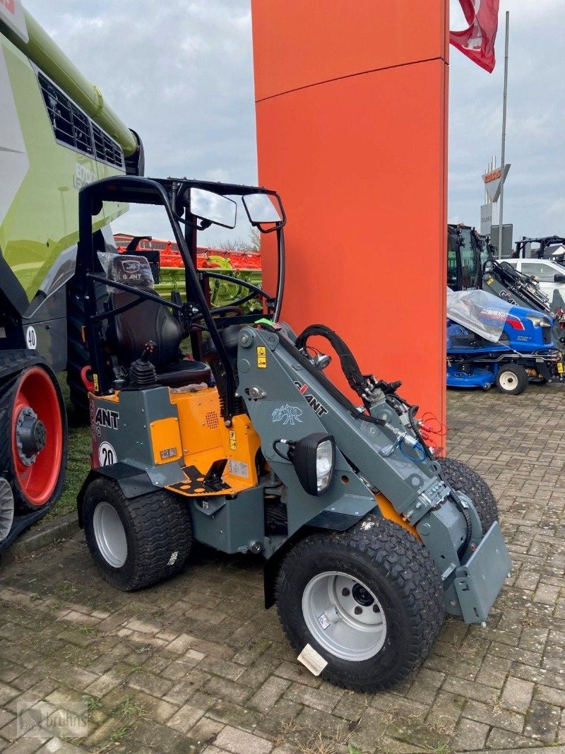 Teleskoplader des Typs GiANT G1200 Teleskop Radlader, Neumaschine in Karstädt (Bild 1)