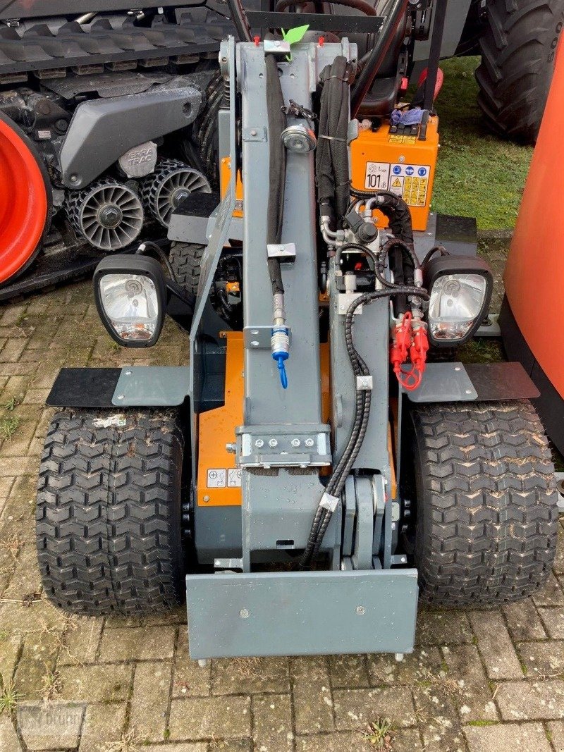 Teleskoplader des Typs GiANT G1200 Teleskop Radlader, Neumaschine in Karstädt (Bild 4)