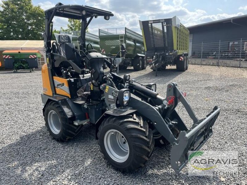 Teleskoplader des Typs GiANT G1500 X-TRA, Neumaschine in Raesfeld (Bild 2)