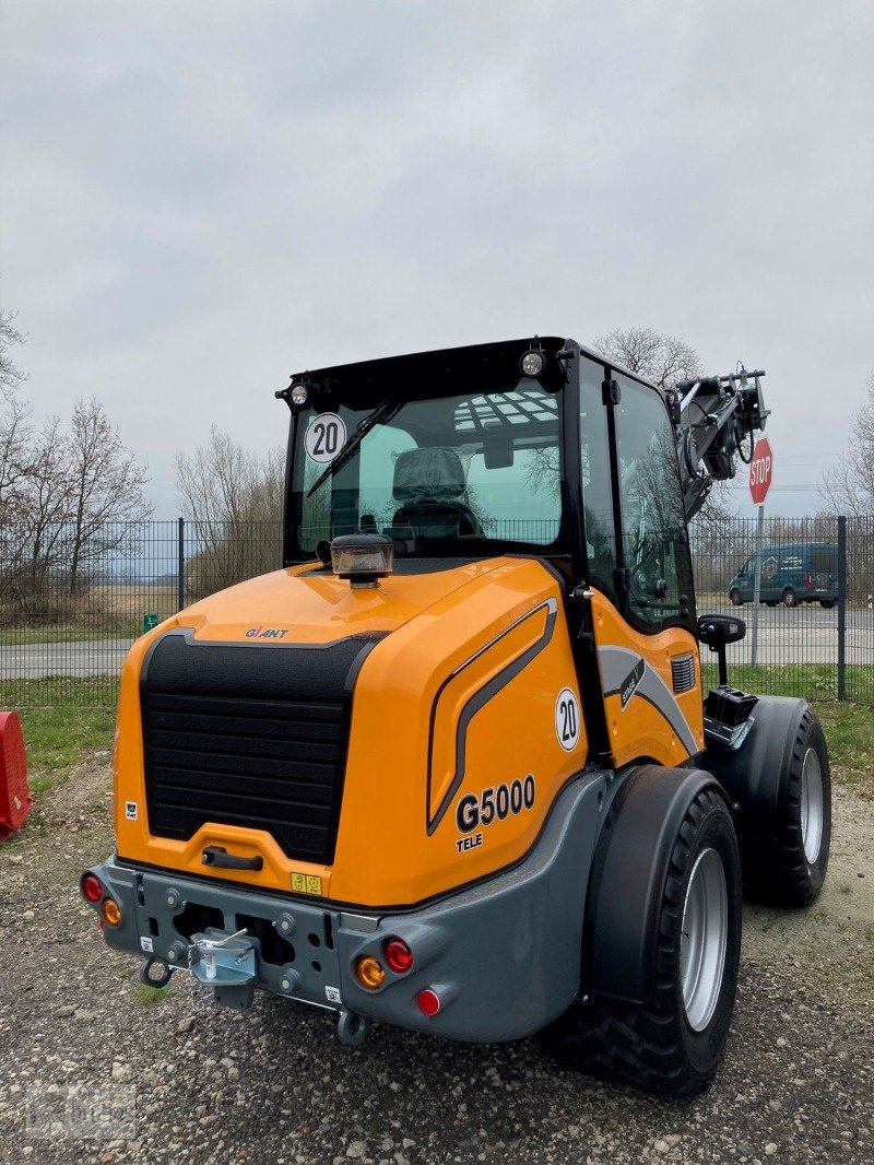 Teleskoplader typu GiANT G5000 Tele Radlader, Gebrauchtmaschine v Karstädt (Obrázek 2)