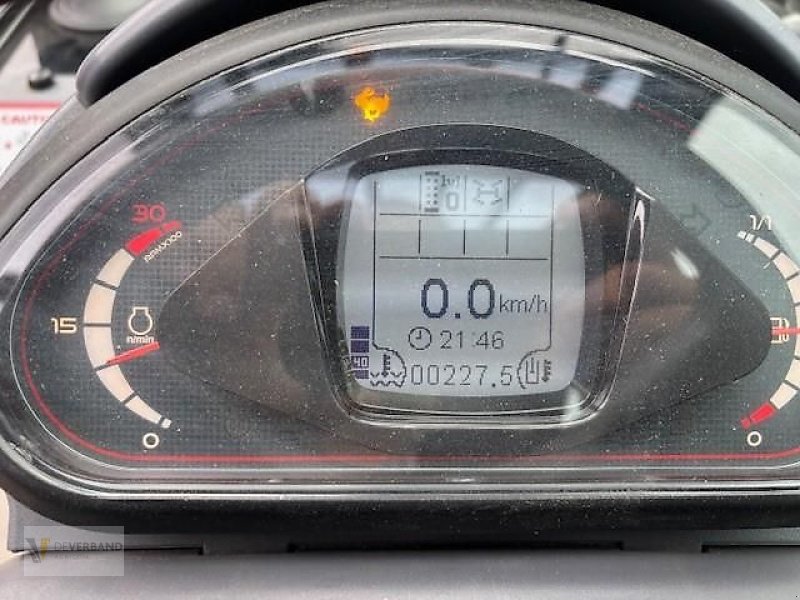 Teleskoplader of the type GiANT GT 5048, Vorführmaschine in Colmar-Berg (Picture 8)