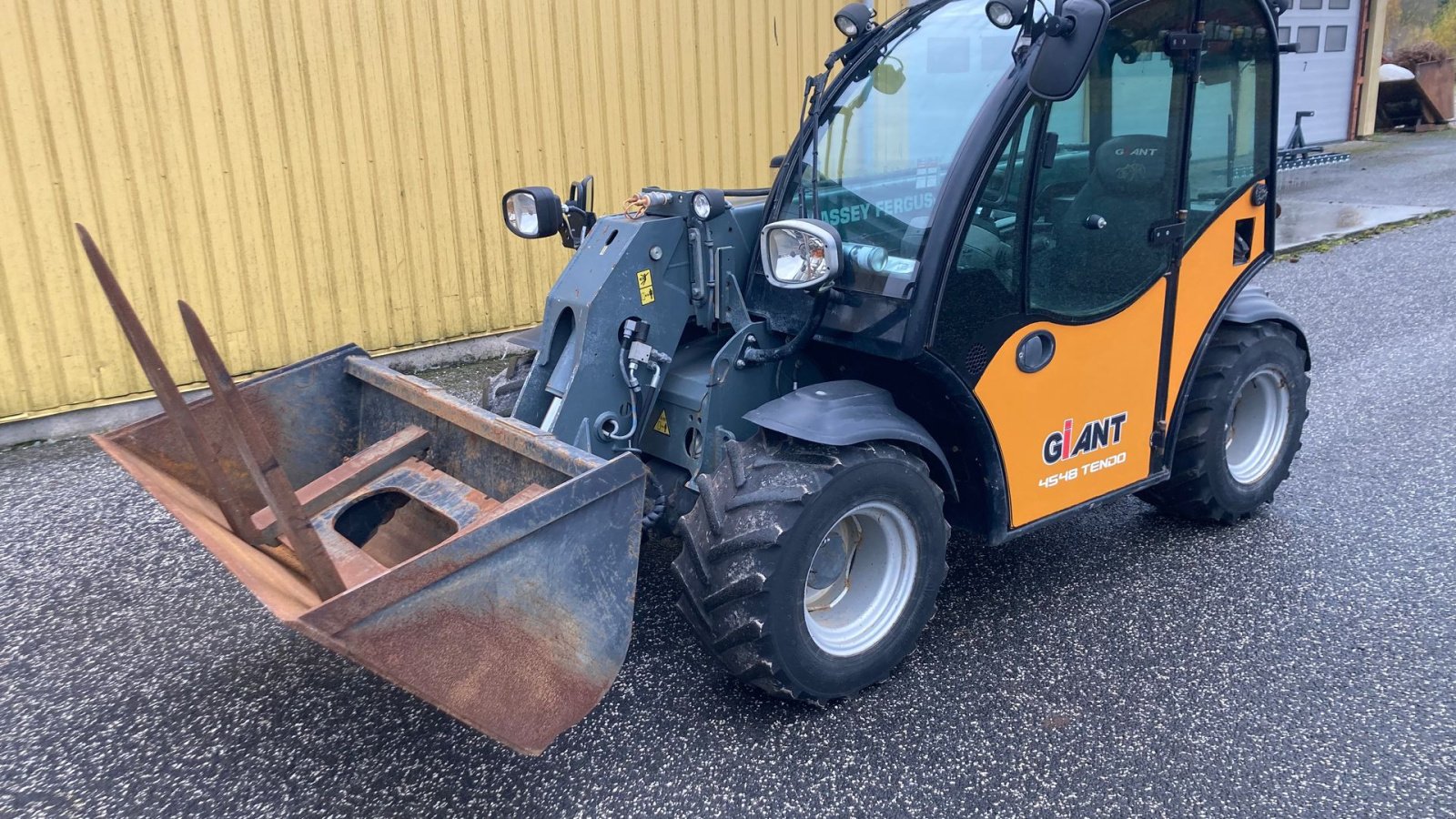 Teleskoplader του τύπου GiANT GT5048 5048, Gebrauchtmaschine σε Sabro (Φωτογραφία 1)