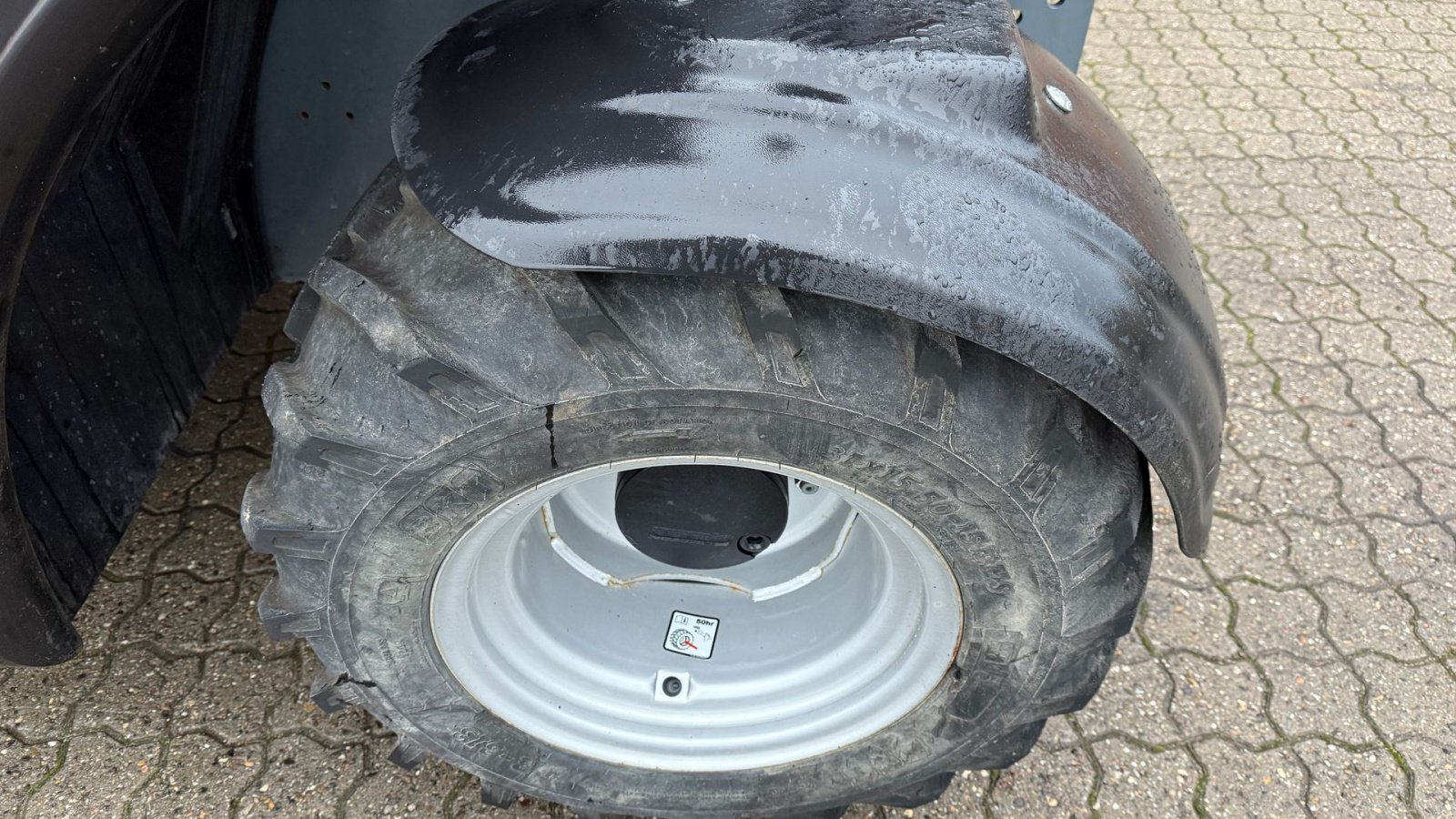 Teleskoplader des Typs GiANT GT5048, Gebrauchtmaschine in Gjerlev J. (Bild 10)