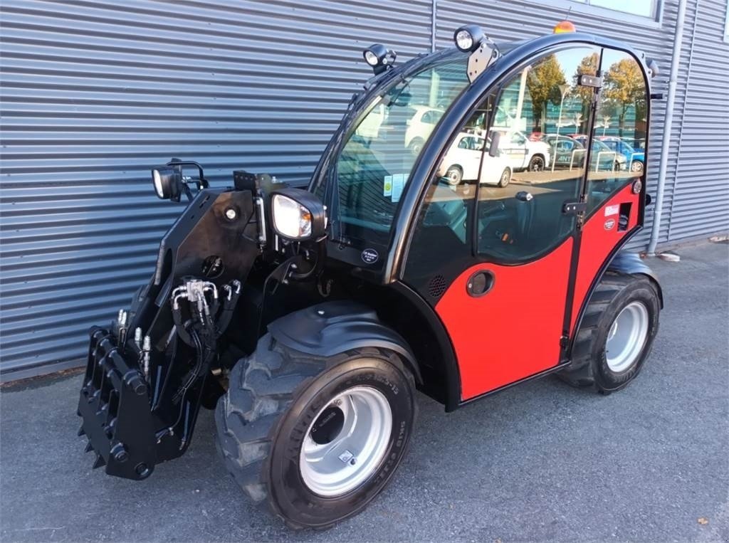 Teleskoplader of the type GiANT gt5048, Gebrauchtmaschine in Fårevejle (Picture 4)