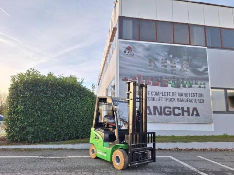 Teleskoplader от тип Hangcha XC18i, Gebrauchtmaschine в senlis (Снимка 2)