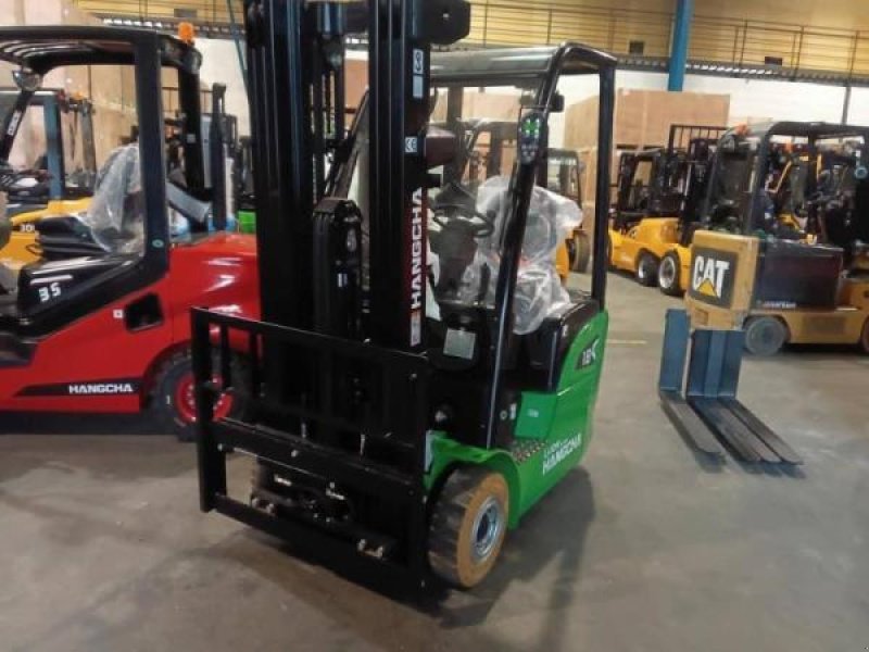 Teleskoplader of the type Hangcha XC3-18i (CPDS18-XCC2G-SI), Gebrauchtmaschine in senlis (Picture 1)