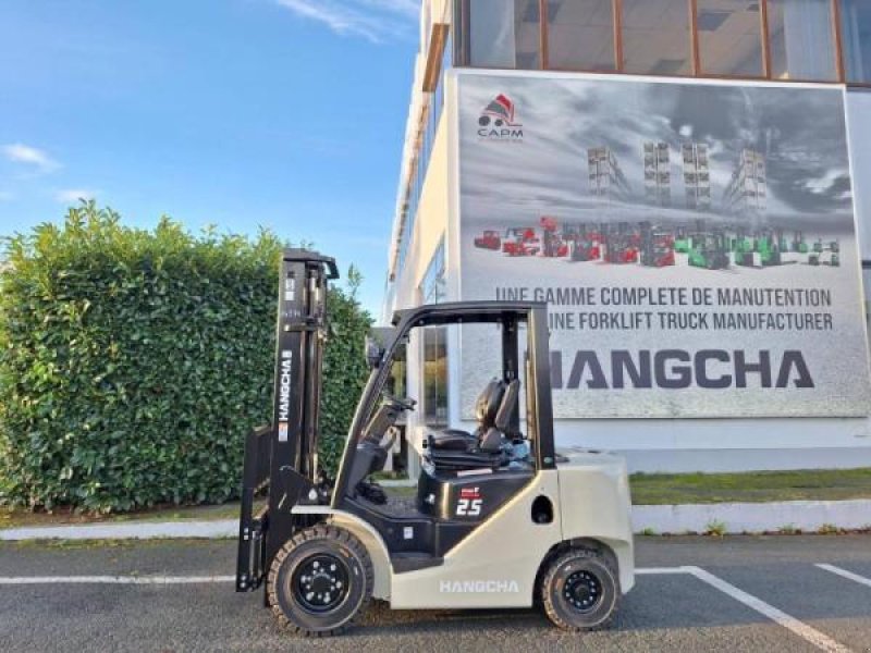 Teleskoplader typu Hangcha XF25D, Gebrauchtmaschine w senlis (Zdjęcie 1)