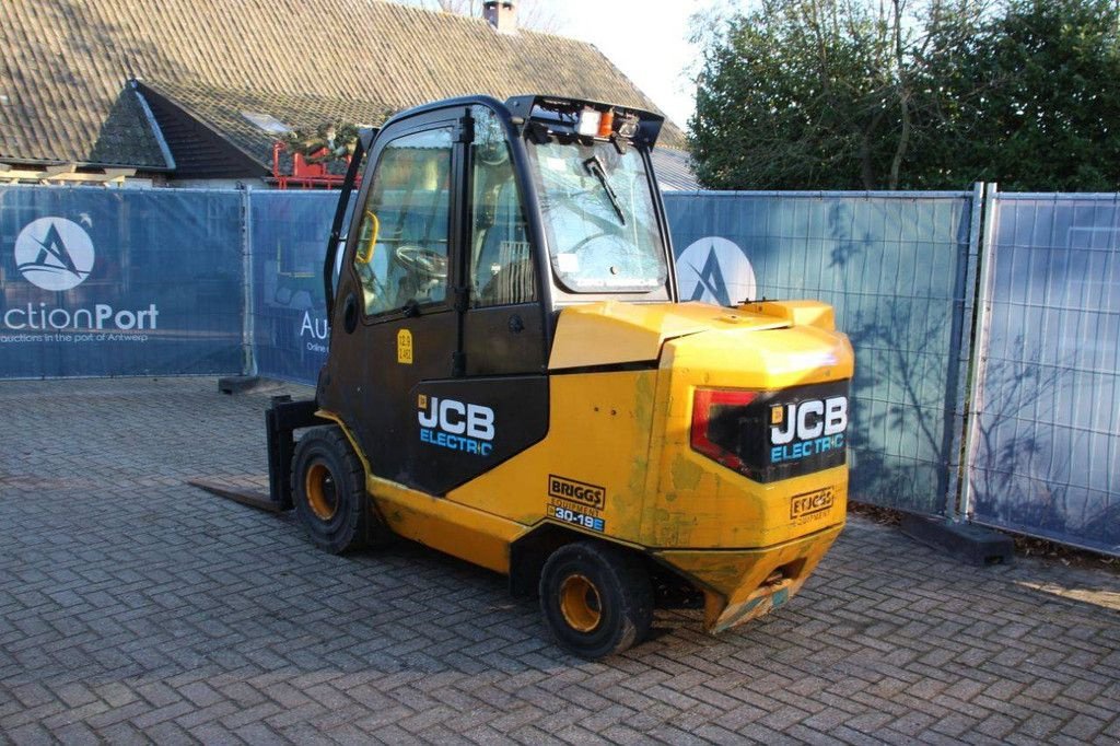 Teleskoplader des Typs JCB 30-19E, Gebrauchtmaschine in Antwerpen (Bild 3)