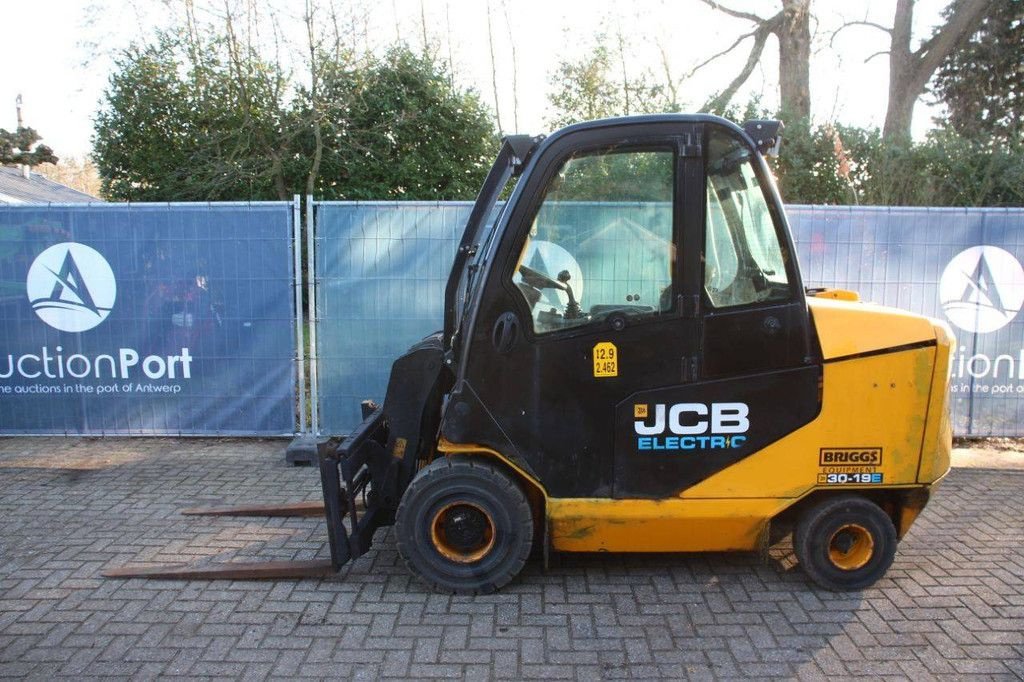 Teleskoplader des Typs JCB 30-19E, Gebrauchtmaschine in Antwerpen (Bild 2)