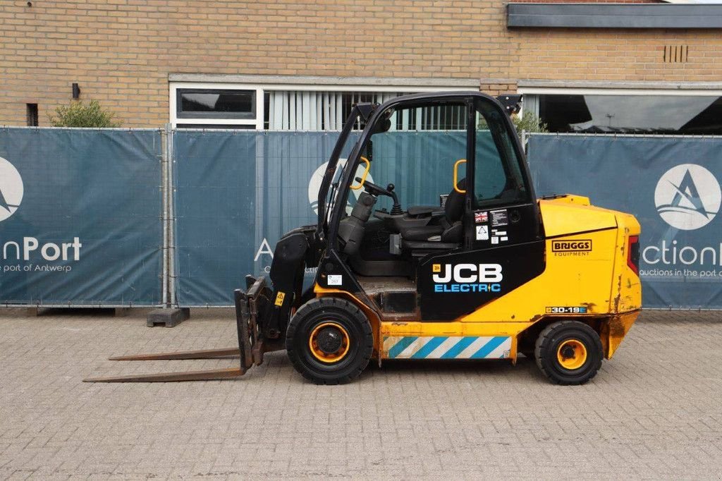 Teleskoplader van het type JCB 30-19E, Gebrauchtmaschine in Antwerpen (Foto 2)