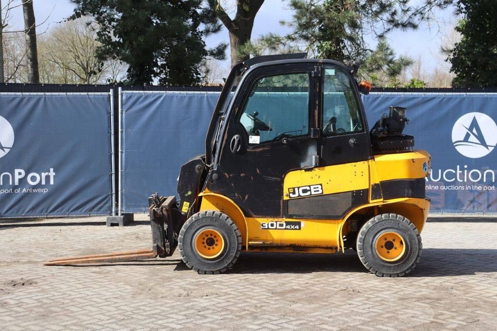 Teleskoplader типа JCB 30D 4x4, Gebrauchtmaschine в Antwerpen (Фотография 2)