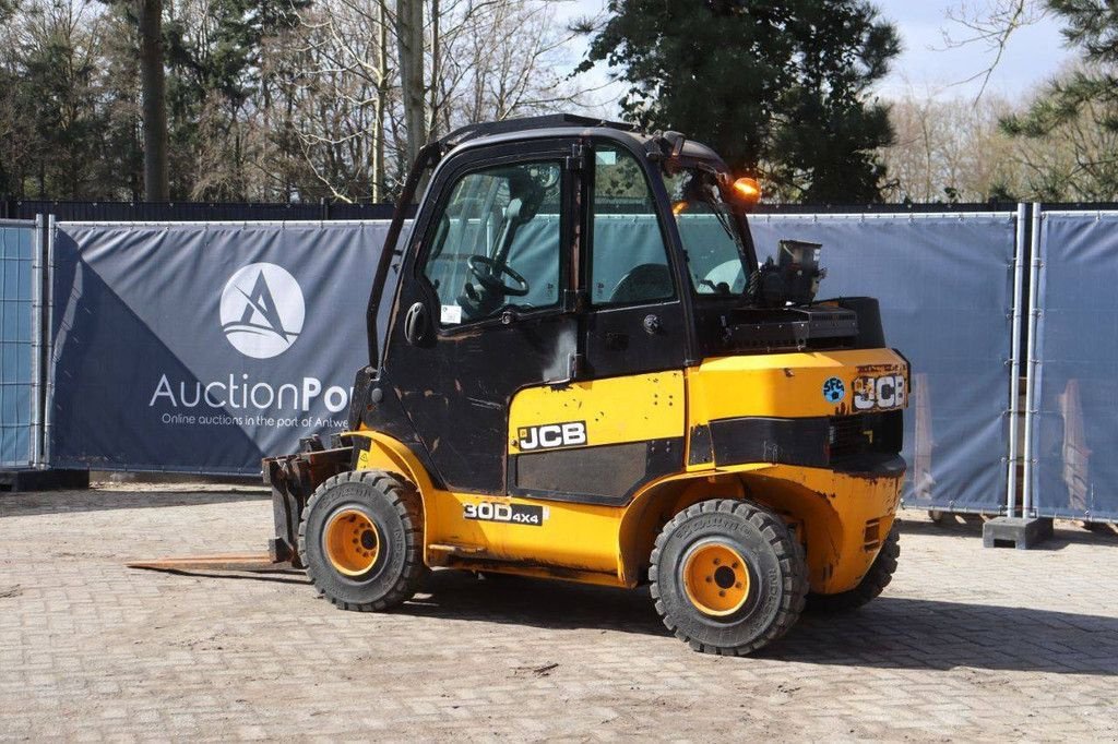 Teleskoplader типа JCB 30D 4x4, Gebrauchtmaschine в Antwerpen (Фотография 3)