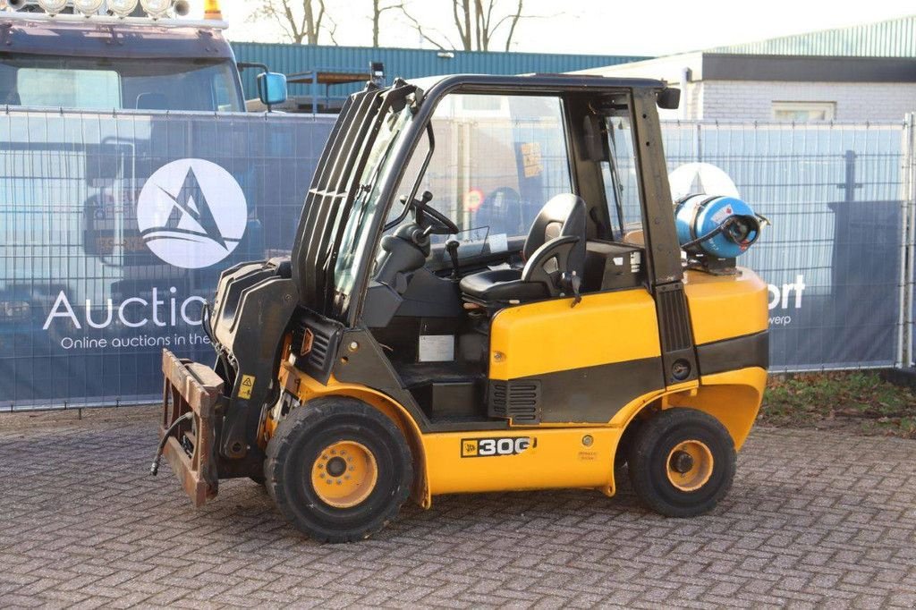 Teleskoplader типа JCB 30G, Gebrauchtmaschine в Antwerpen (Фотография 1)