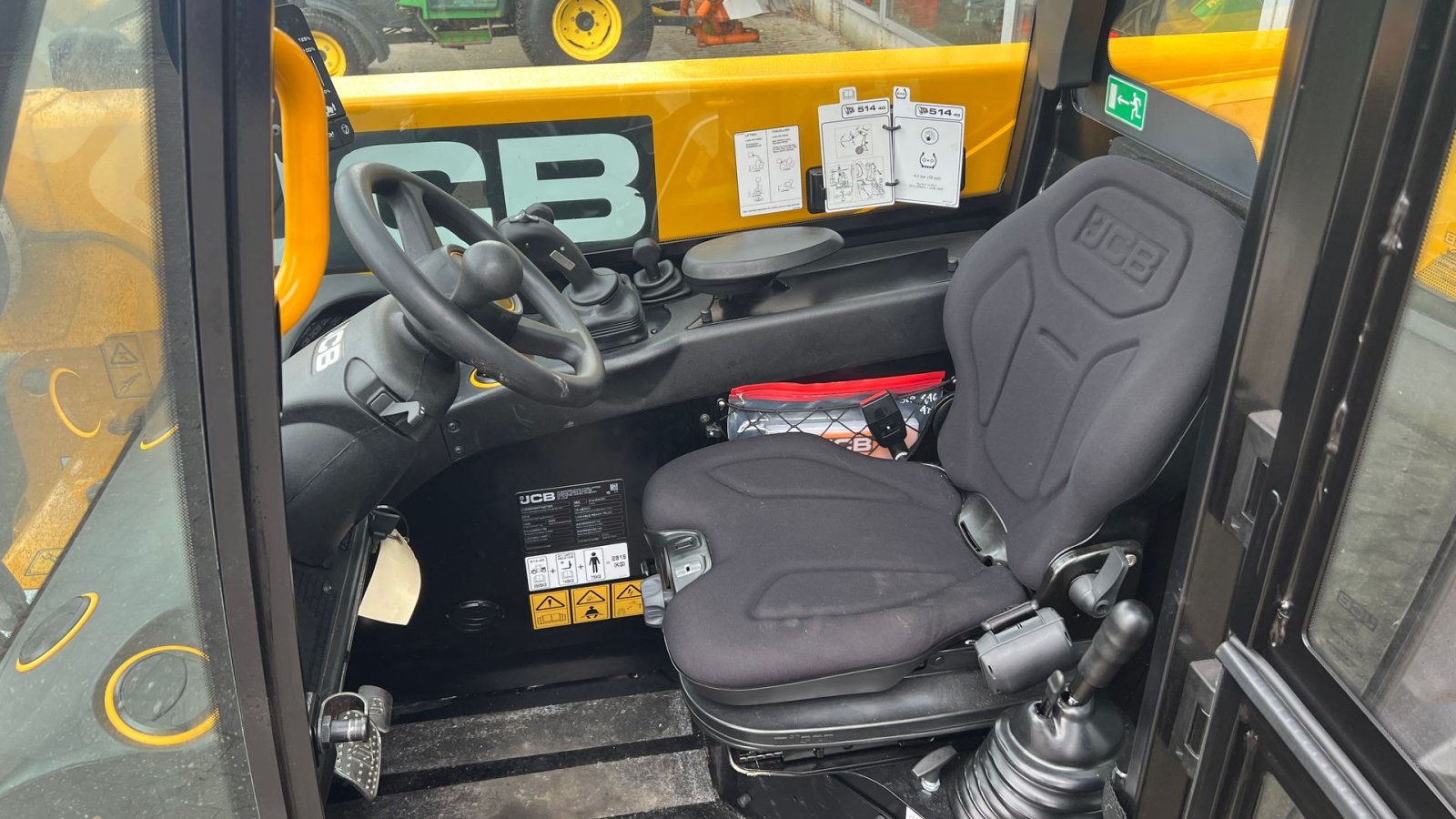 Teleskoplader tip JCB 514-40 Agri, Gebrauchtmaschine in Roskilde (Poză 11)