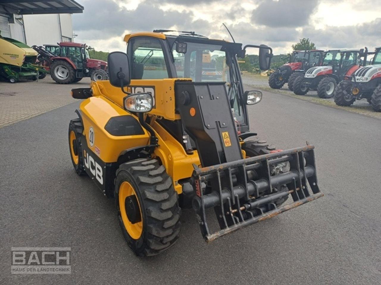 Teleskoplader des Typs JCB 514-40 EUROAUFNAHME, Neumaschine in Boxberg-Seehof (Bild 2)