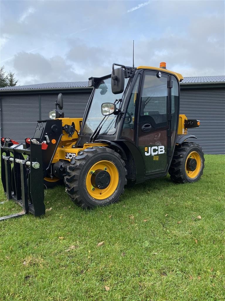 Teleskoplader za tip JCB 514-40 incl. Skov og pallegafler, Gebrauchtmaschine u Nibe (Slika 1)