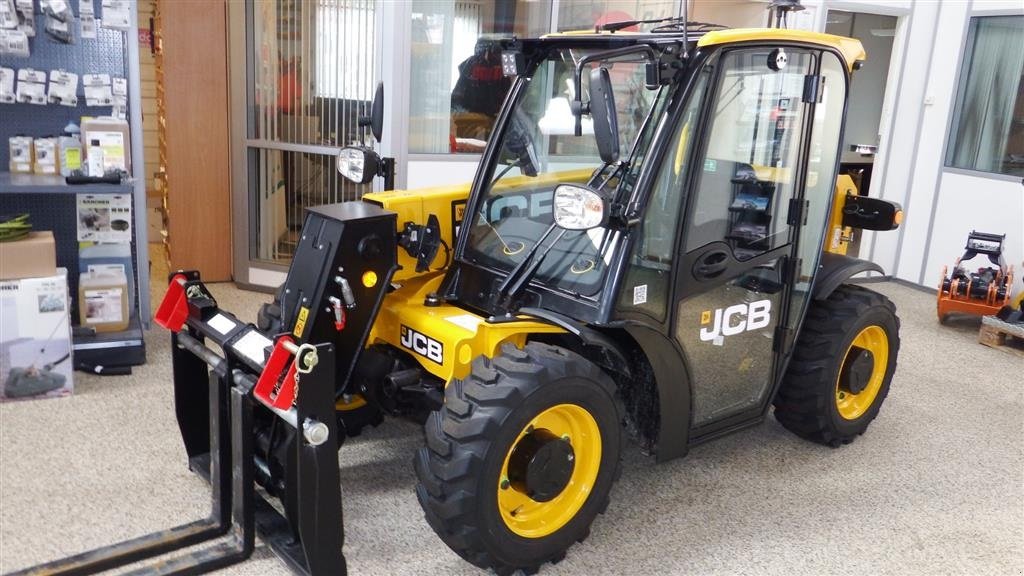 Teleskoplader des Typs JCB 514-40, Gebrauchtmaschine in Hobro (Bild 1)