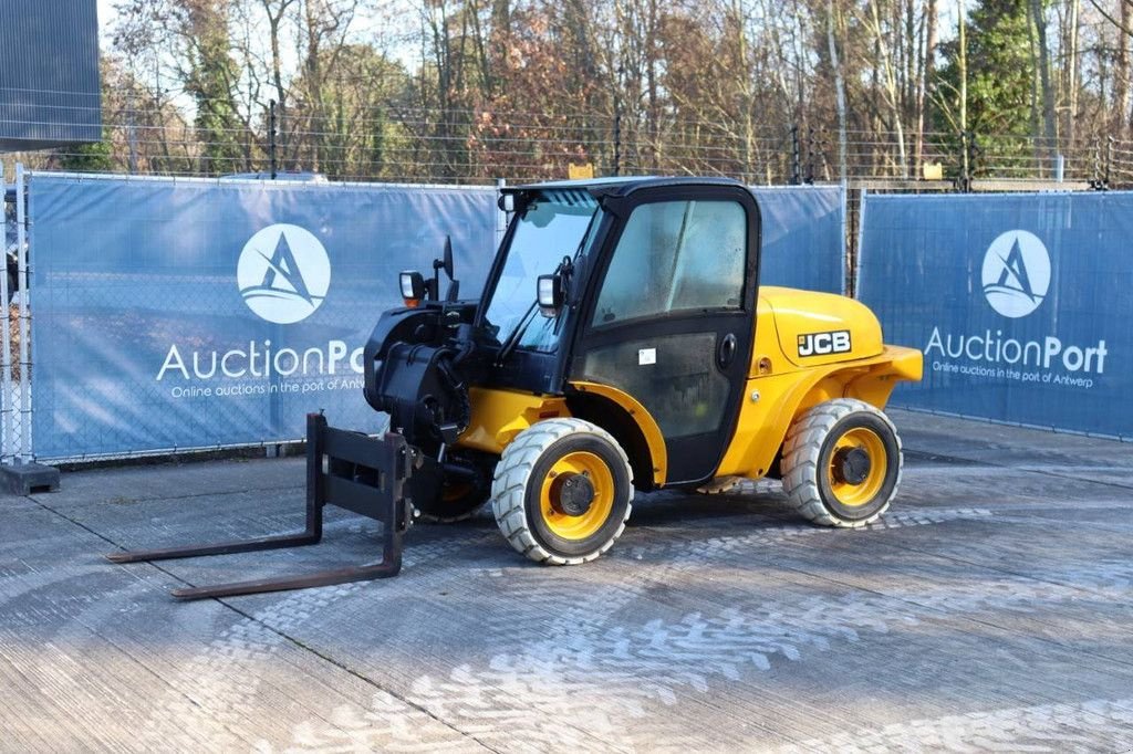 Teleskoplader van het type JCB 520-40 4WS, Gebrauchtmaschine in Antwerpen (Foto 10)