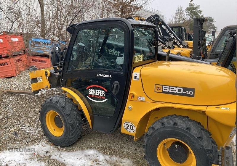 Teleskoplader typu JCB 520-40, Gebrauchtmaschine w Friedberg-Derching (Zdjęcie 3)