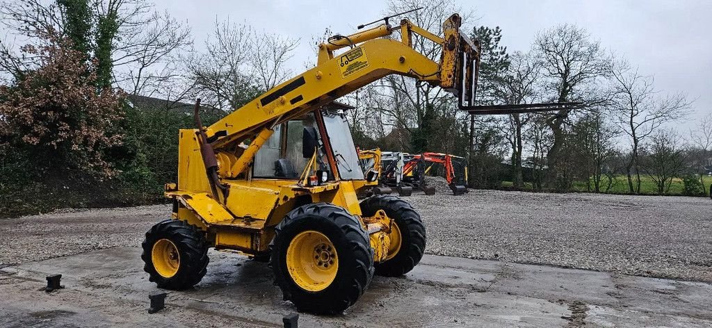 Teleskoplader of the type JCB 520M 2, Gebrauchtmaschine in Scharsterbrug (Picture 2)